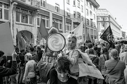 L1130408